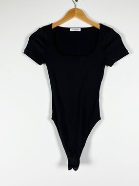 Anine Bing Janelle Scoop Neck Short Sleeve Ribbed One Piece Bodysuit Black Small